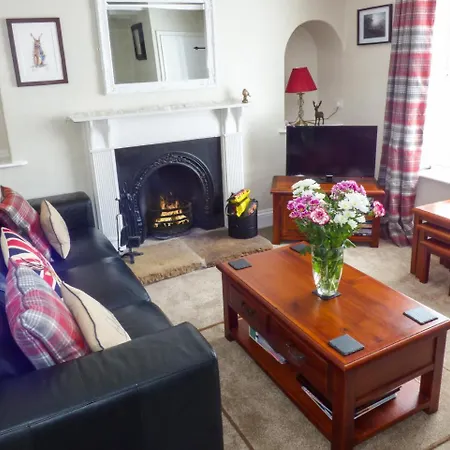 Holiday home Lockton Cottage,
